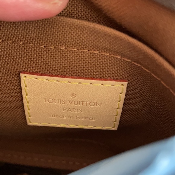 Multi Pochette Accessories NEW. BRAND NEW. AND. AUTHENTIC! - Picture 8 of 16